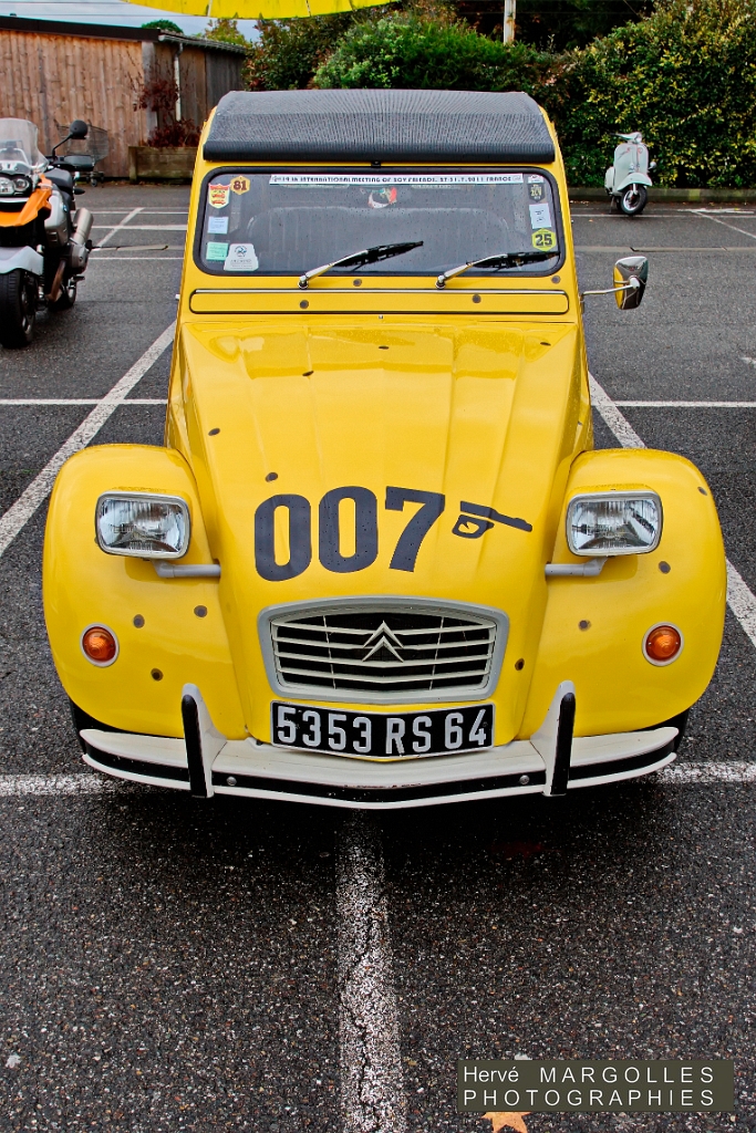 Citroen 2CV 007_0.jpg